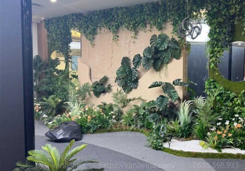 Tiểu cảnh cây giả tại Vincom Long Biên Hà Nội